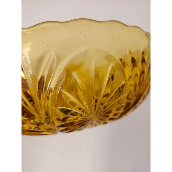 Anchor Hocking Vintage 2 Pc Chip And Dip Amber Pressed Medallion Glass Gold - Picture 7 of 9